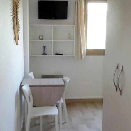 Lejlighed Studio Avec Garage En Centre Ville Et Proche Plages *